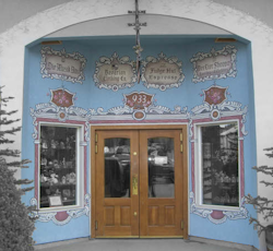 Garnishes Boutique & Fudge Hut